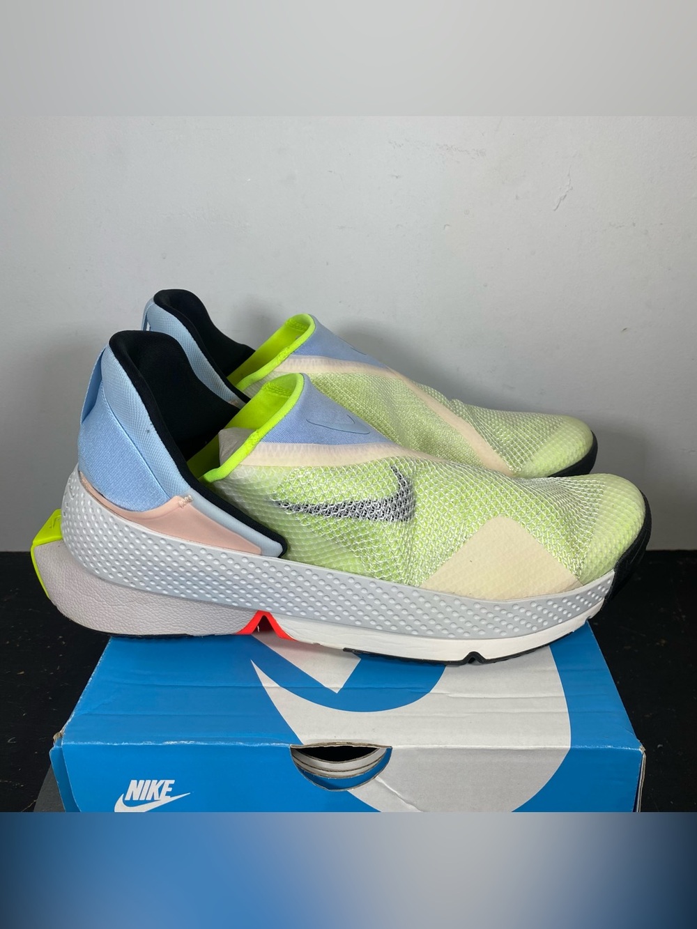 Size 10- Nike GoFlyease-OG Box - Picture 4 of 9